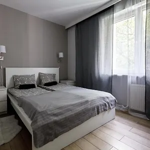https://golden-apartmentsglamping-50-052.hotelswroclaw.com