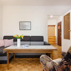 https://apartments-warsaw-arabska.warsawhotelspoland.com